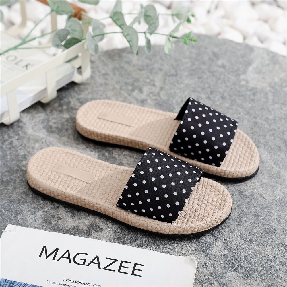 P Herringbone Slippers Female 2021 Summer New Korean Flat-bottom Joker Slippers Female Wear Fashion Beach Shoes