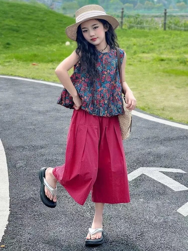 P 2024 New Girls' Summer Outfit Girls Foreign-style Floral Tops, Children's Wide-leg Pants, Big Kids Fashionable Two-Piece Set