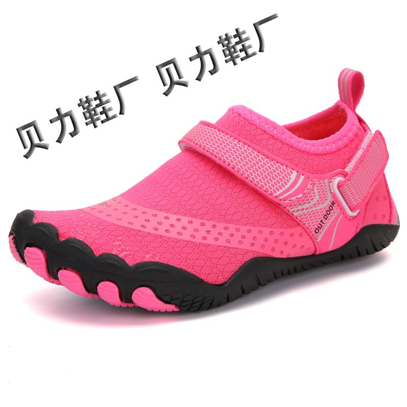 P 2024 Parent Child New Outdoor Shoes Soft Sole Couple Wading Beach Shoes Anti slip Creek Float Replacement Swimming Quick Drying Shoes