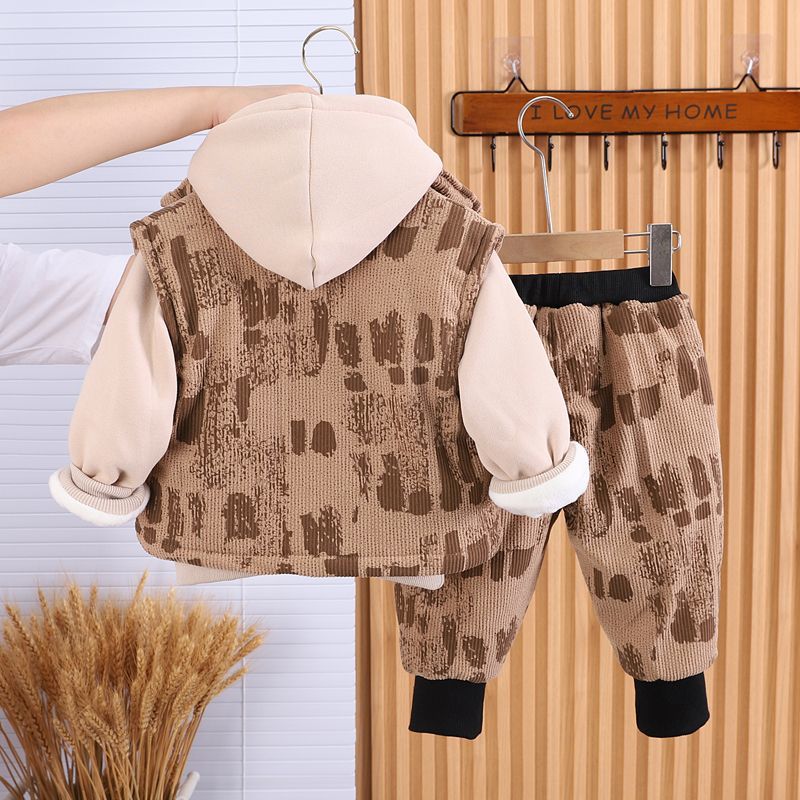 P boys autumn and winter velvet set, new foreign style baby children's baby boys winter clothes thickened sweater vest three-piece set