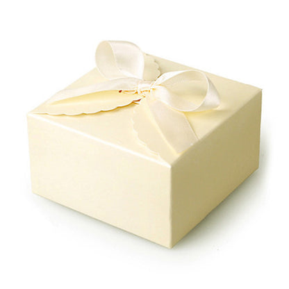 Una versión coreana de jabón de cartón blanco con forma de flor, jabón hecho a mano, caja de regalo cuadrada en stock, simple, para hornear, dulces, caja pequeña plegable, MOQ: 100 PIEZAS 