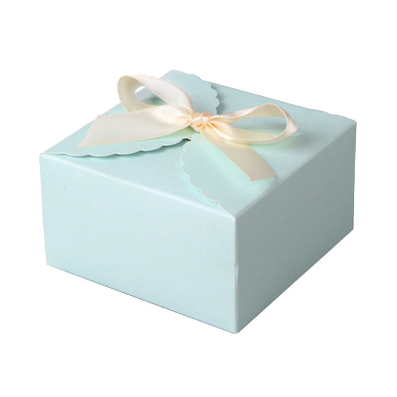 Una versión coreana de jabón de cartón blanco con forma de flor, jabón hecho a mano, caja de regalo cuadrada en stock, simple, para hornear, dulces, caja pequeña plegable, MOQ: 100 PIEZAS 