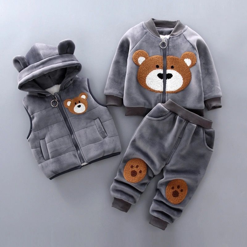 P Boys and girls 2024 winter clothes new set fleece thickened warm three-piece set baby children sweater winter clothes