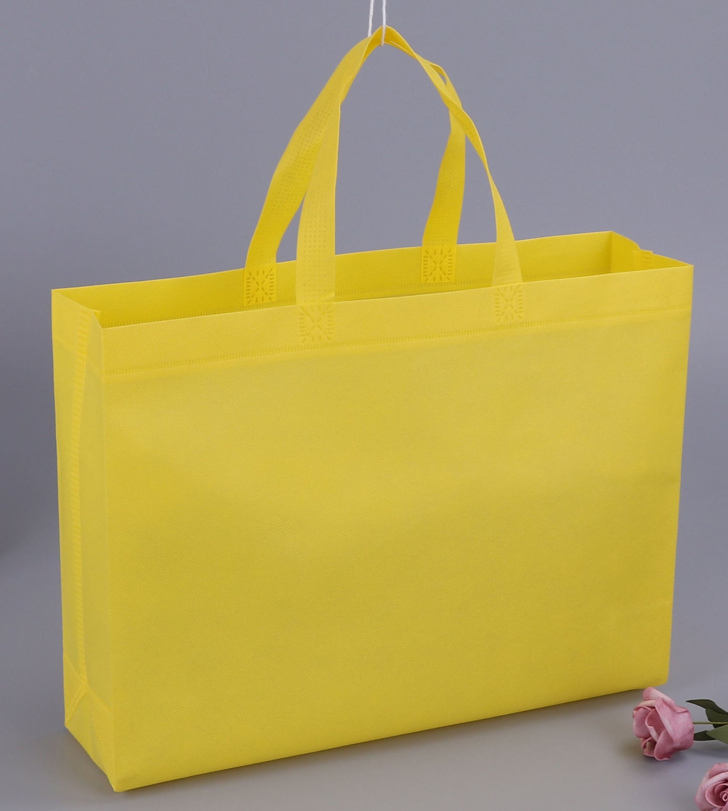 A Non-woven bag custom spot blank thickened takeaway packing bag shoe shopping tote bag packaging bag wholesale MOQ: 200PIECE