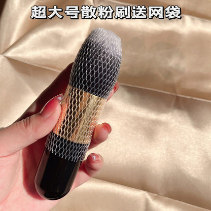 P large powder powder powder powder powder powder brush nail dust makeup brush for hairdressing.