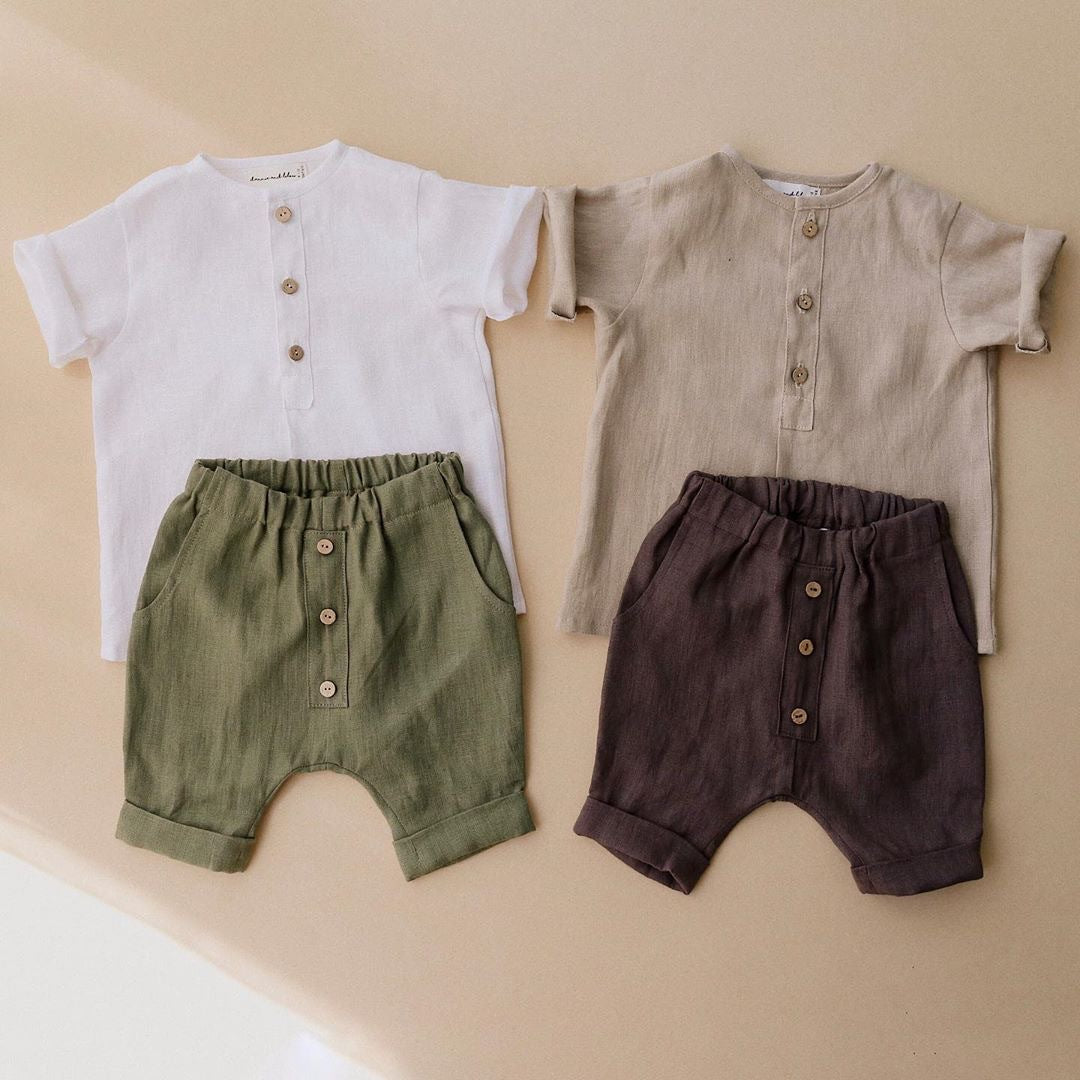 Summer Cotton and Hemp Boys' Khaki Grey Set Solid Short sleeved Pants Set Two Piece Set Single breasted T-shirt Instagram Popular