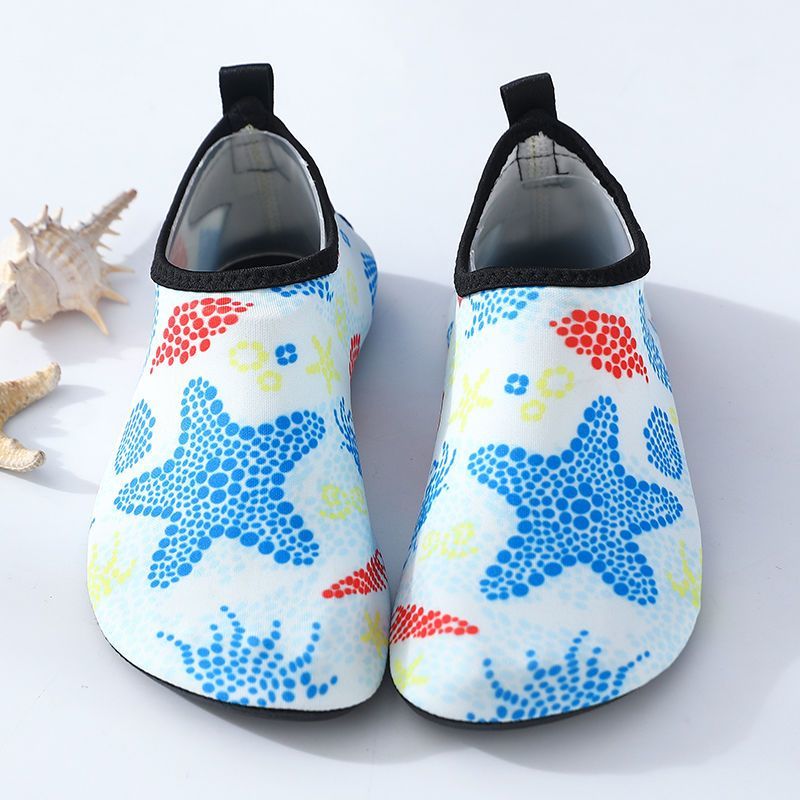 P Beach shoes, women and men diving shoes, snorkeling socks, children wading swimming, non-slip, soft-soled, quick-drying and anti-cutting upstream shoes and socks.