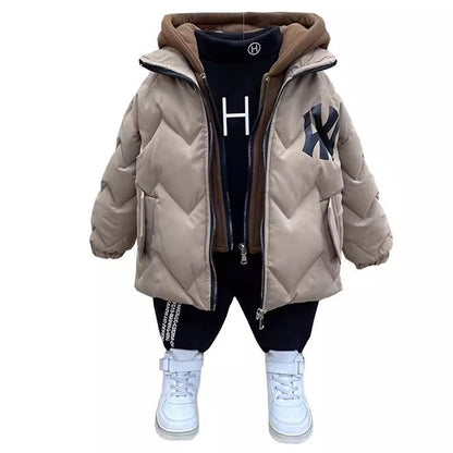 P Leave-in men's middle-aged and older children's cotton-padded clothes are thickened in winter, and children's down cotton-padded clothes are cleared out of season in winter. Super thick cotton-padded jacket in winter.