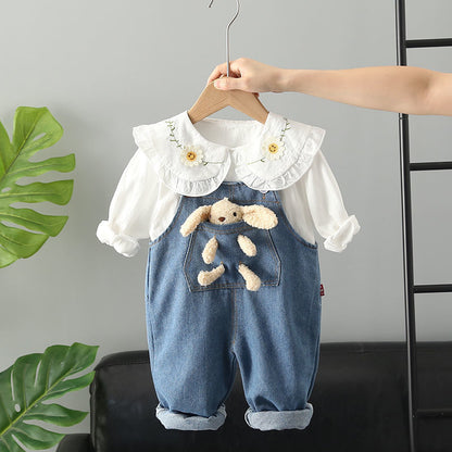 Girls&#039; jeans, children&#039;s suspenders, children&#039;s western-style casual pants, new baby autumn clothes, two-piece suit.