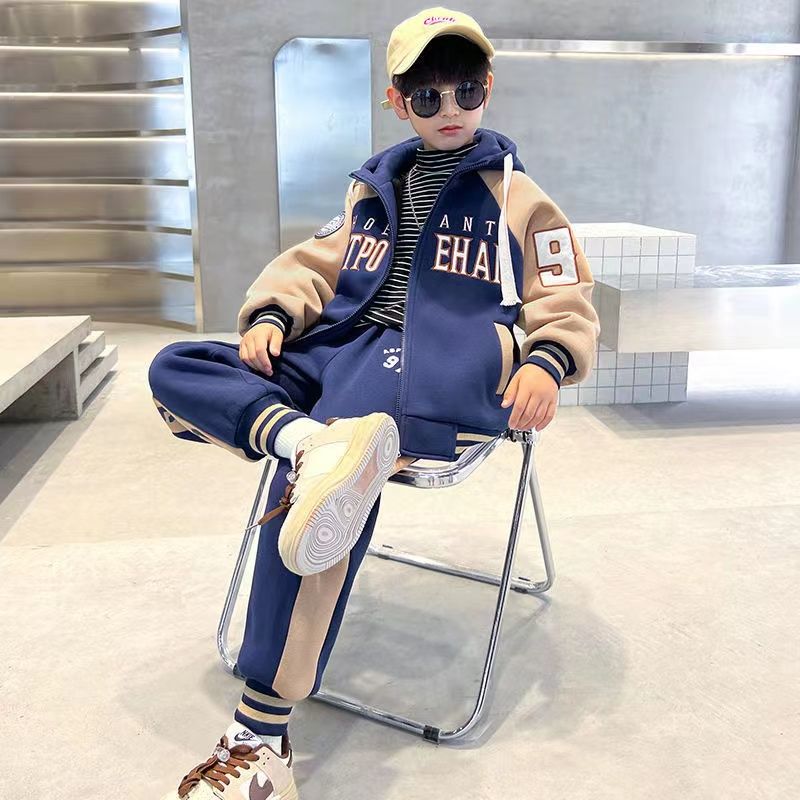 P medium and large children's sweater set, boys' velvet thickened baseball jersey set, sweatshirt two-piece set, handsome Korean version