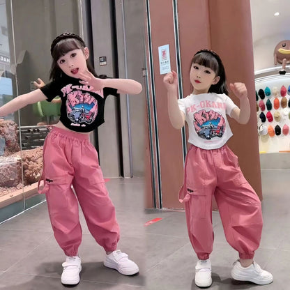 P New 2024 Girls Half Sleeve Summer Middle Kids Suit Net Red Fashionable Cargo Pants Loose Cartoon Suit