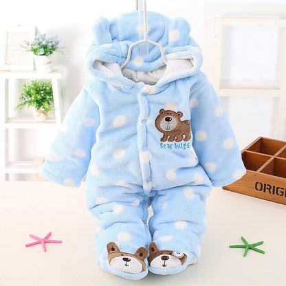 A baby jumpsuit, polka dot bear foot-wrapped Romper coral fleece autumn and winter clothing, climbing clothes, polka dots.