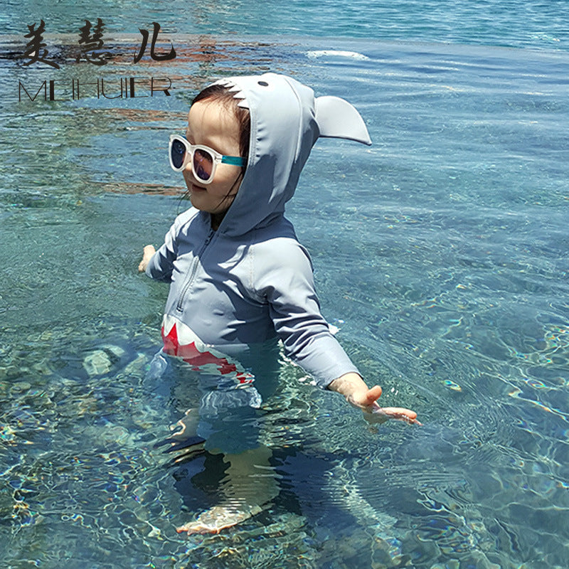 A Cartoon children's swimsuits, boys and girls' cute Korean one-piece swimsuits, baby styling clothes, waterproof mother's sunscreen swimsuits