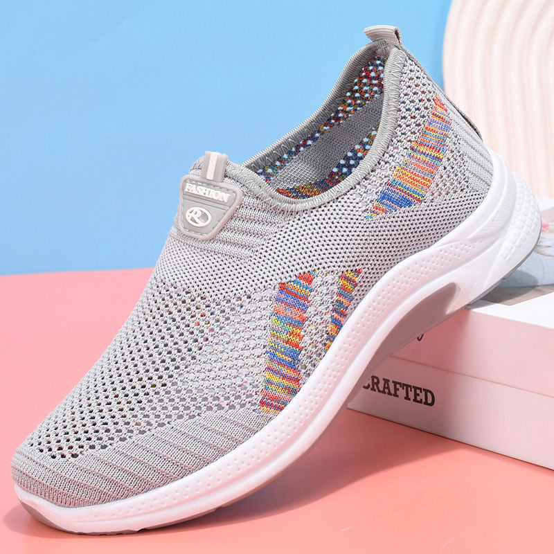 P Summer old Beijing cloth shoes for women, hollow shoes for middle-aged and elderly people, comfortable and breathable shoes for mothers, versatile casual mesh shoes