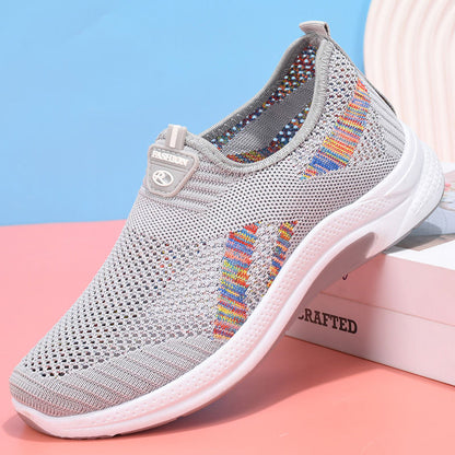 P Summer old Beijing cloth shoes for women, hollow shoes for middle-aged and elderly people, comfortable and breathable shoes for mothers, versatile casual mesh shoes