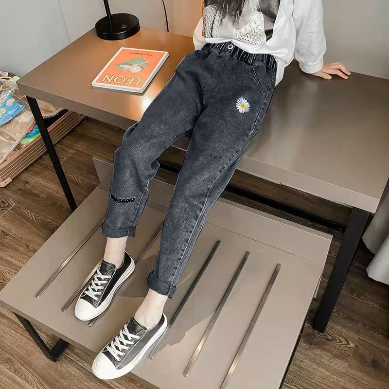 P girls jeans 2024 spring and autumn new girls Korean wide-leg pants medium and older children's foreign loose casual straight-leg pants