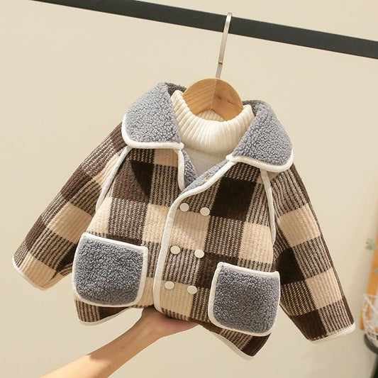 Versión coreana de ropa infantil engrosada. 