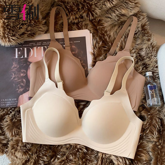 P Xueli's Traceless Thin Underwear for Women Gathering: No Steel Rim, Large Chest, Small and Anti sagging, Adjustable Bra for Collar Collection