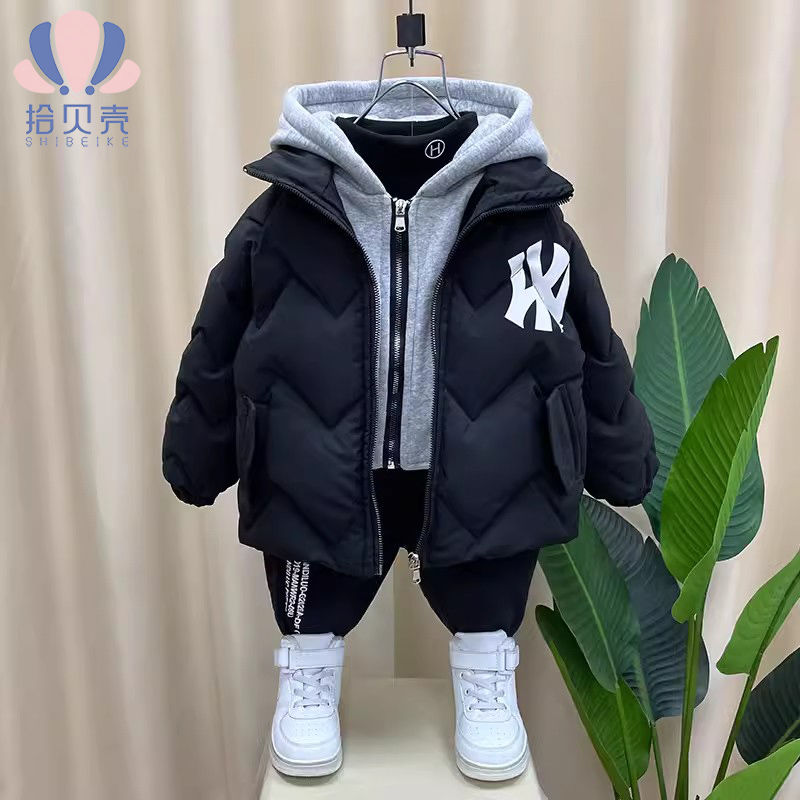 P Leave-in men's middle-aged and older children's cotton-padded clothes are thickened in winter, and children's down cotton-padded clothes are cleared out of season in winter. Super thick cotton-padded jacket in winter.