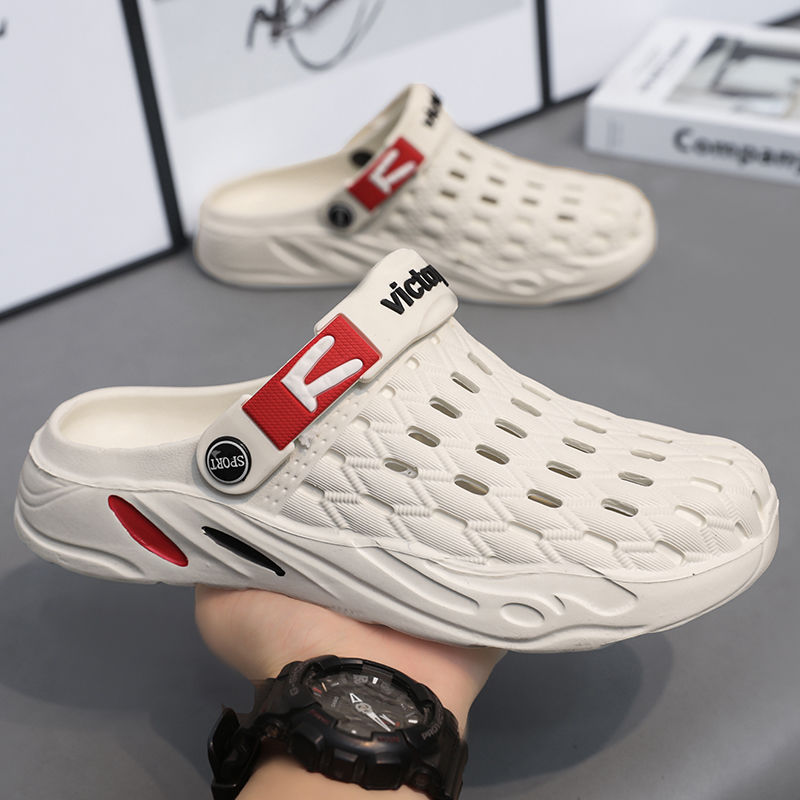 Zapatos de agujero P para hombre, nuevos zapatos de verano antideslizantes y resistentes al desgaste de doble propósito, explosiones de talla grande Baotou, zapatos de playa de suela gruesa con sensación de mierda. 