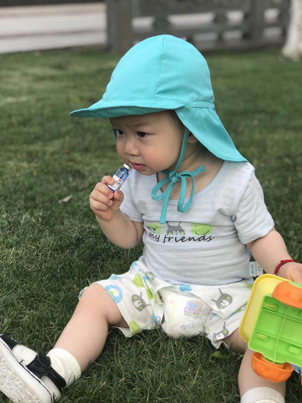 P seco verano nuevo al aire libre transpirable malla bebé sol sombrero viaje niños lindo visera sombrero 