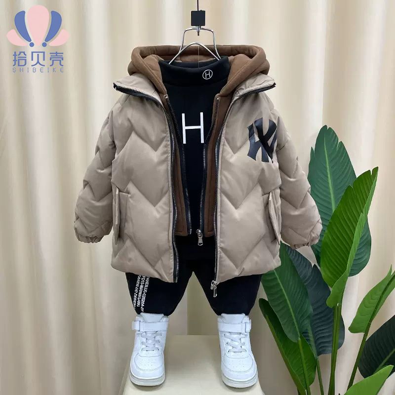 P Leave-in men's middle-aged and older children's cotton-padded clothes are thickened in winter, and children's down cotton-padded clothes are cleared out of season in winter. Super thick cotton-padded jacket in winter.