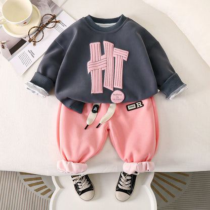 P spring and autumn baby sweater set children's casual top pants medium and small children's men's and women's treasure pants can be opened handsome