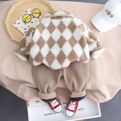 P Boys' suit with fleece, new children's casual foreign style baby autumn and winter clothes, baby fleece and thicker two-piece set