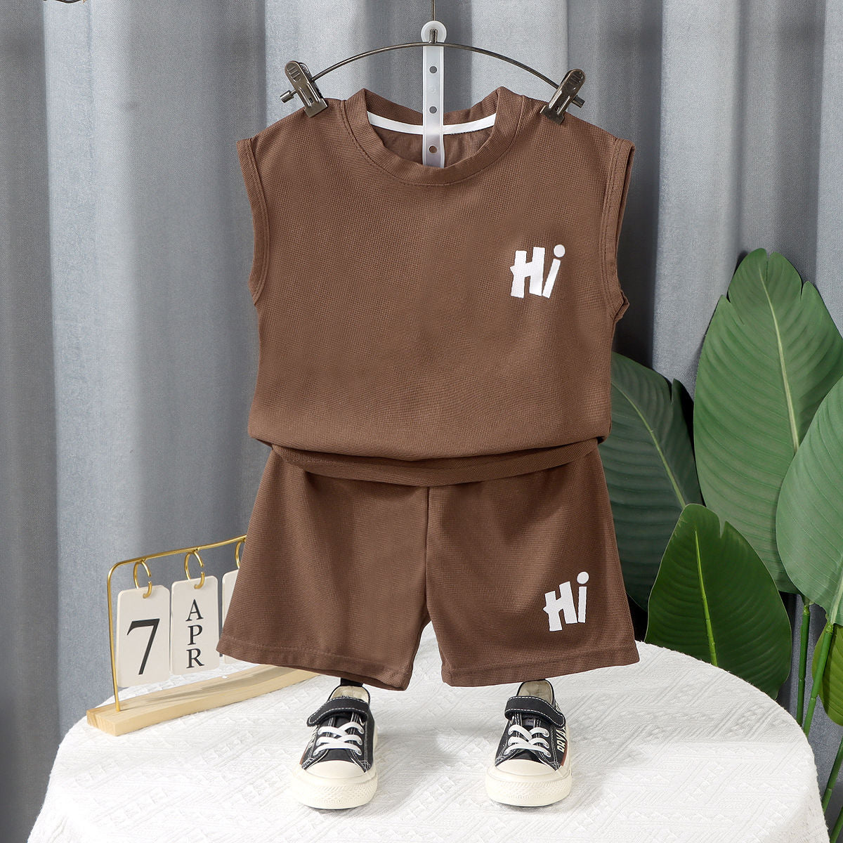 Conjunto de camiseta sin mangas para niños P 2024, nuevo vestido de verano de moda para bebés, ropa sin mangas, conjunto de dos piezas de verano para niños 