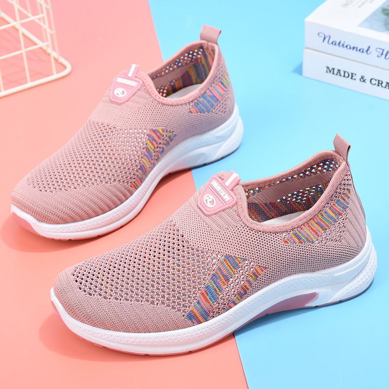 P Summer old Beijing cloth shoes for women, hollow shoes for middle-aged and elderly people, comfortable and breathable shoes for mothers, versatile casual mesh shoes