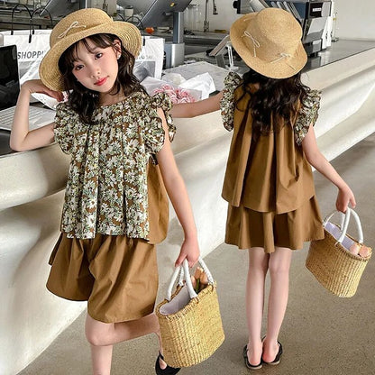 P Girls Fragmented Flower Set Summer 2024 New Fashionable and Fashionable Summer Children's Ice Silk Doll Two piece Set Shorts Trendy