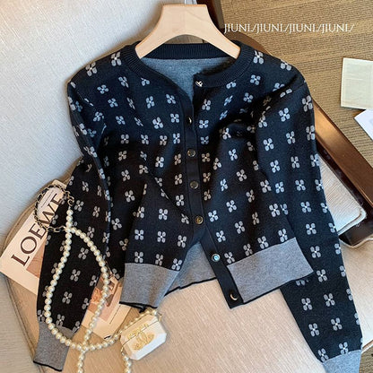 P Outlets ~ Withdraw the cabinet women's small fragrance black cross knitted cardigan jacket women's autumn new top