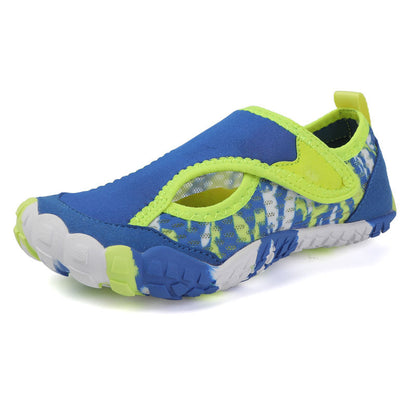 A Children's summer beach shoes, anti-cut, quick-drying mesh for swimming, breathable and comfortable sandals, outdoor sports wading