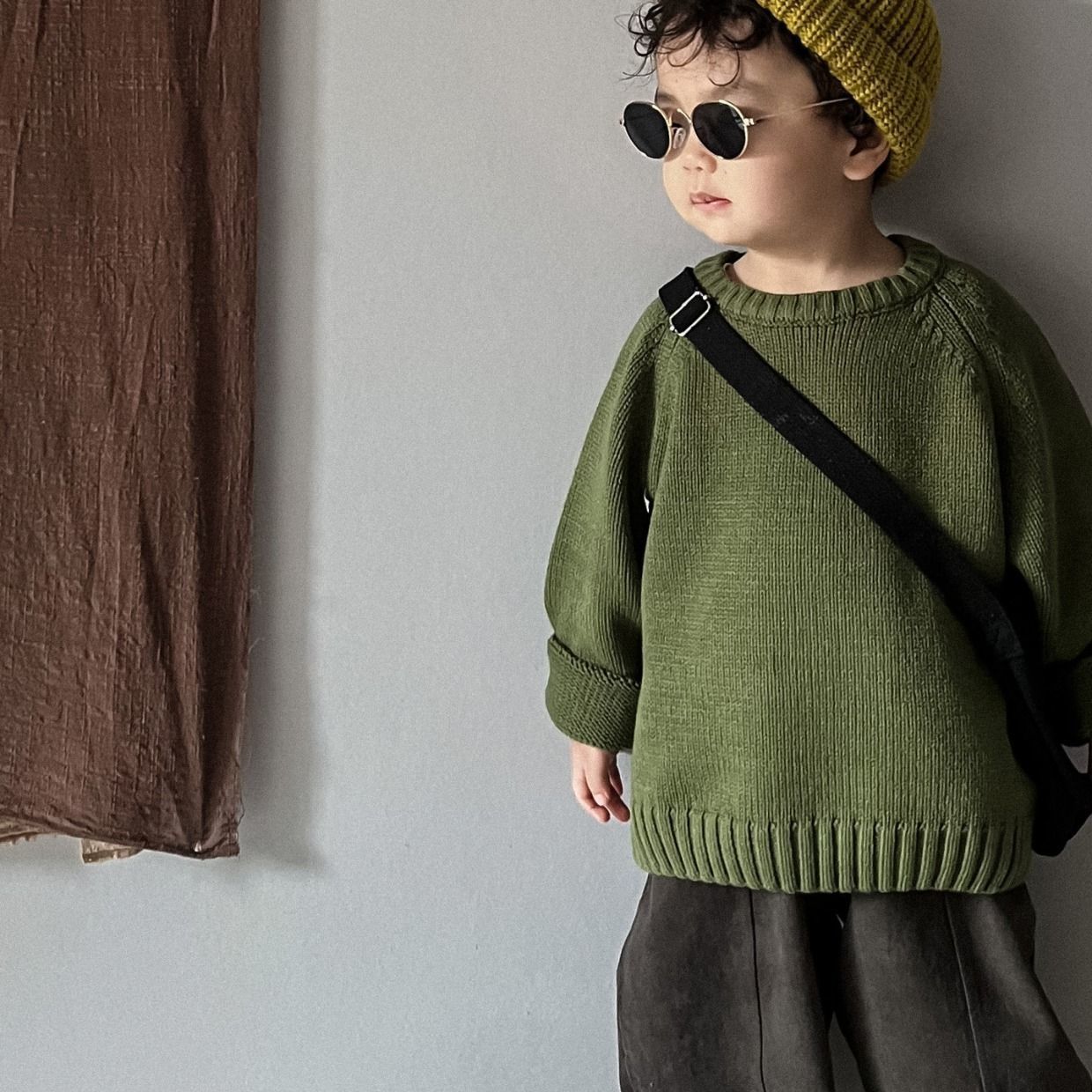 P children's clothing children's pullover knitted sweater autumn and winter new Korean version boys and girls baby retro simple solid color sweater long sleeve