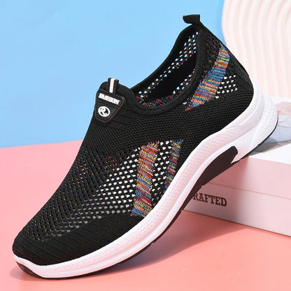 P Summer old Beijing cloth shoes for women, hollow shoes for middle-aged and elderly people, comfortable and breathable shoes for mothers, versatile casual mesh shoes