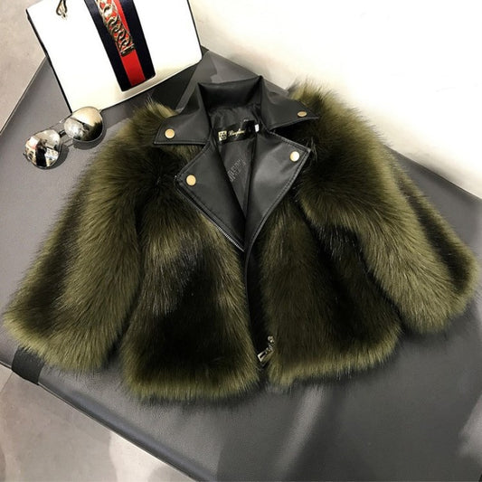 A Autumn and winter children's clothing, foreign-style wool sweater, imitation fox fur jacket, thickened locomotive clothing, short fur integrated