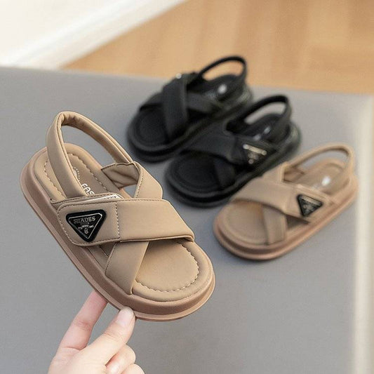 Zapatos para niños P-Pu y sandalias para niñas 2024 nuevas sandalias para niños Zhongda sandalias de raíz de verano sandalias en línea explosiones de celebridades. 