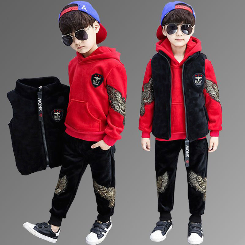 A boys autumn and winter suit new fleece thickened sweater three-piece set medium and older children's Korean version double-sided fleece children's clothing