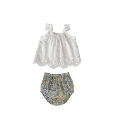 Conjunto de verano para niñas A Enge 2024, ropa para bebés con encaje, mangas pequeñas y volantes, tirantes colgantes y pantalones de pan, ropa para bebés 