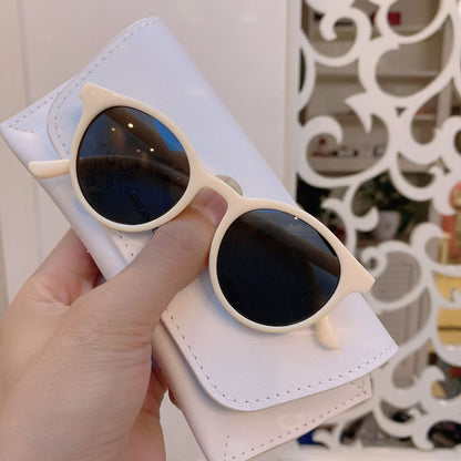 Las nuevas gafas de sol para niños más vendidas de un fabricante, estilo ovalado clásico, gafas de sol para niños y niñas, gafas de sol modernas y resistentes a los rayos UV. 