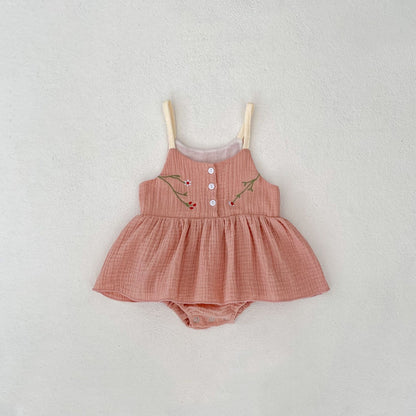 Falda camisola personalizada para niña, verano 2024, pequeña falda bordada fresca, mono triangular para niña 