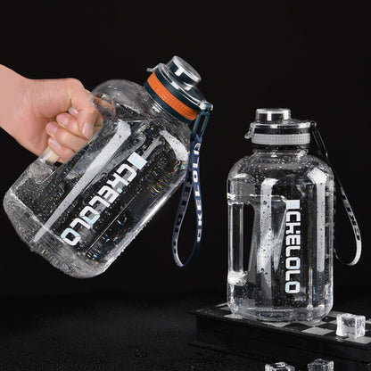 Una taza de agua de gran capacidad de verano con forma de cubo de una tonelada, tetera deportiva para fitness para hombres y mujeres, tetera de plástico para estudiantes, personalizada 