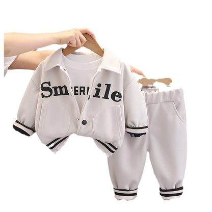 A new children's boys and girls autumn suit new men's and women's fried street baby tooling casual three-piece set