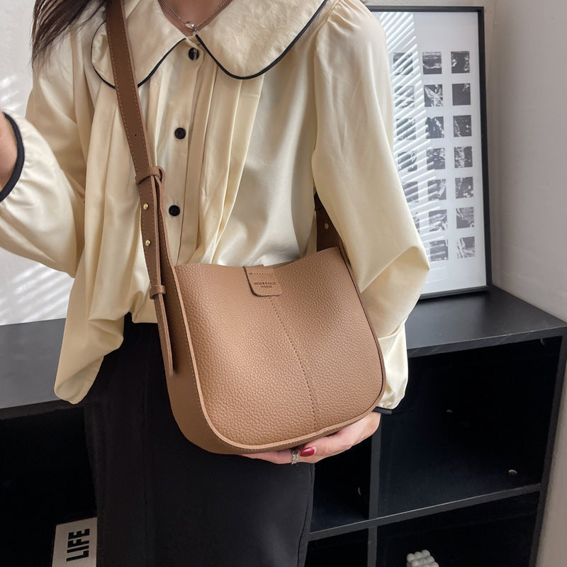 One shoulder crossbody bag casual retro bucket bag women's bag 0.42KG