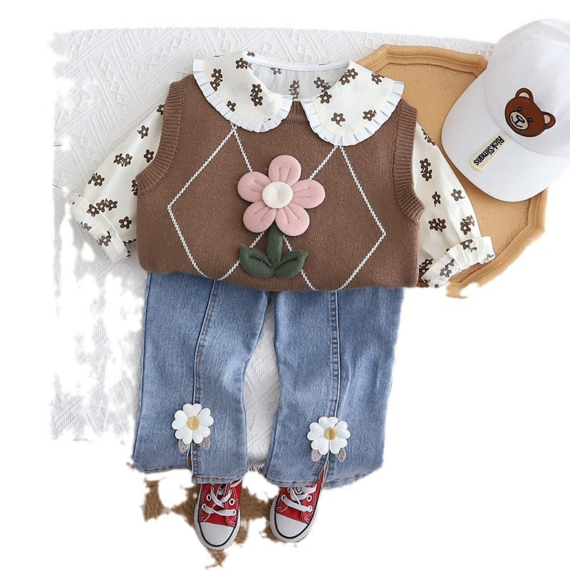 A autumn new top Korean version baby girl bow set girls flower sweater vest three-piece set trendy