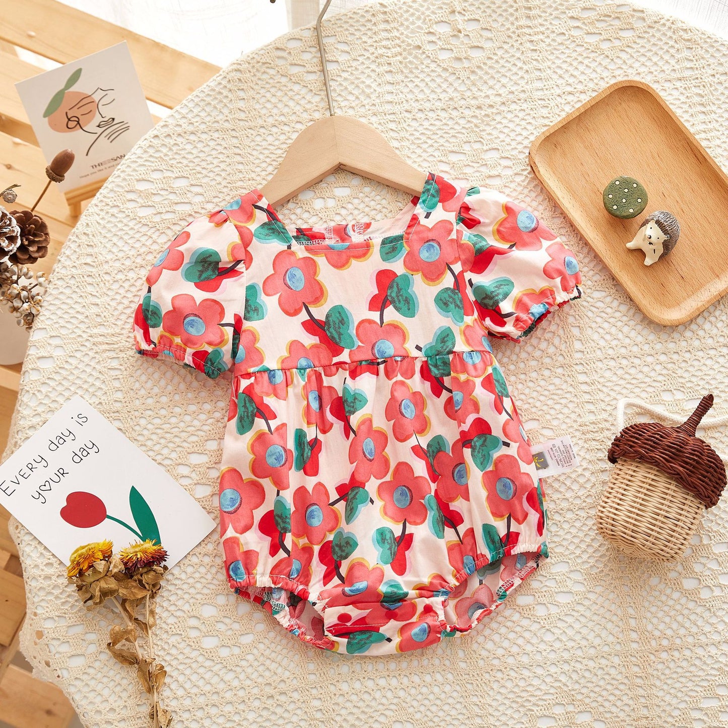 Baby clothes, summer jumpsuit, baby girl, super cute floral short sleeved bun top, hundred day banquet, summer princess