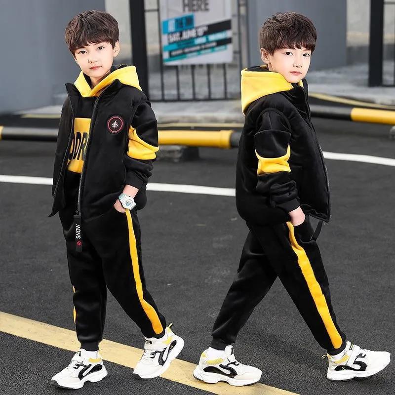 A boys autumn and winter suit new fleece thickened sweater three-piece set medium and older children's Korean version double-sided fleece children's clothing