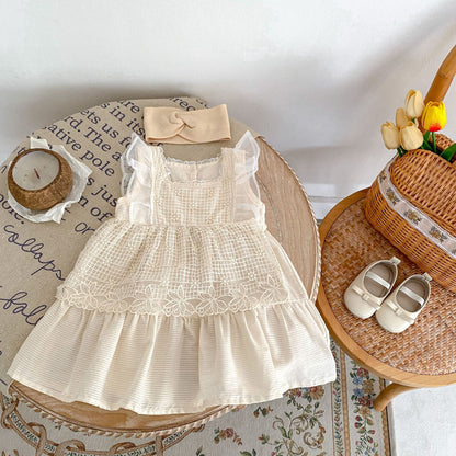 A 2024 Summer Girl Sweet Princess Dress Baby Girl Hundred Day Banquet Dress Small Flying Sleeves Fashionable Lace Dress