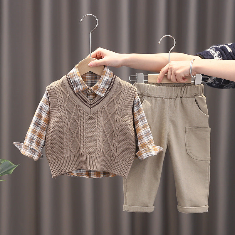 A boy sweater vest set of three 2024 spring and autumn new handsome boy baby spring Korean children&#039;s suit wholesale 0.3KG