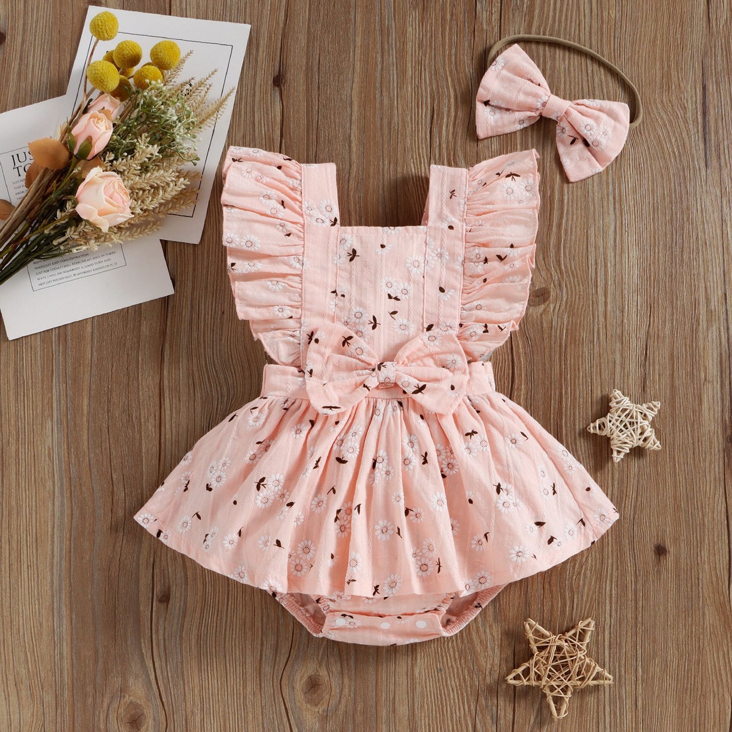 Children's clothing factory baby girl treasure new jacquard flying sleeve skirt Ha clothes 0.1kg